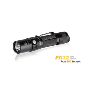 Fenix PD32 – 900 Lumens LED Torch